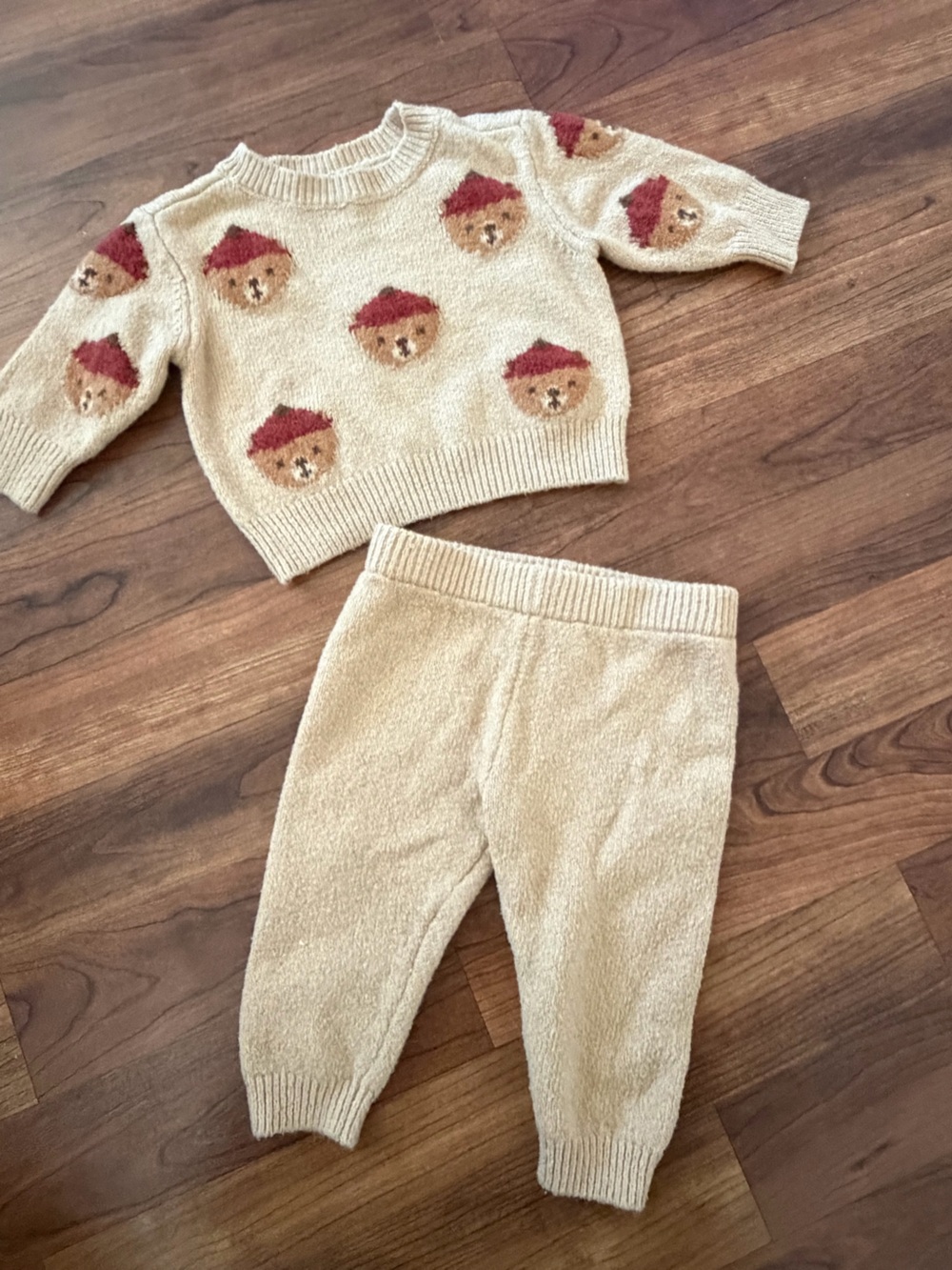 cloud island Cream Knit Bear Sweater & Jogger Set with Red Hats